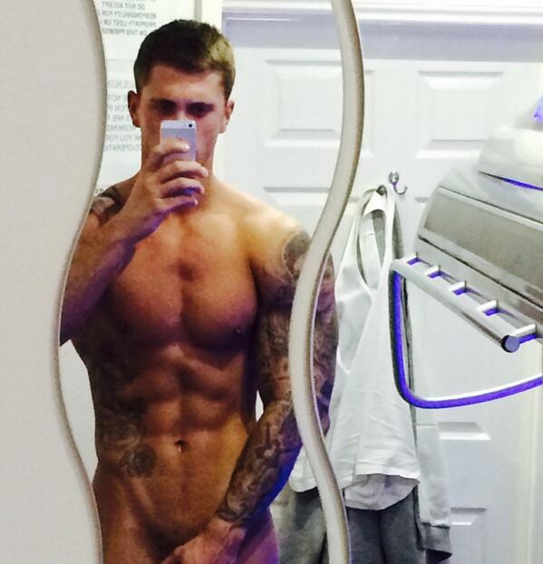 Dan Osborne Naked Selfie Klaxon Attitude