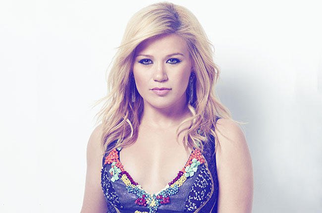 kelly-clarkson-press-2015-billboard-650-a