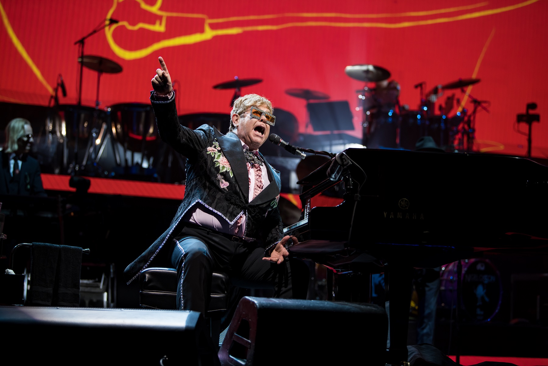 elton john tour wien