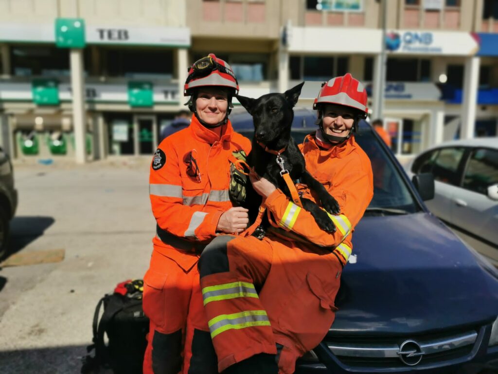 Tracy Doyle and members of the ISAR team in Turkey