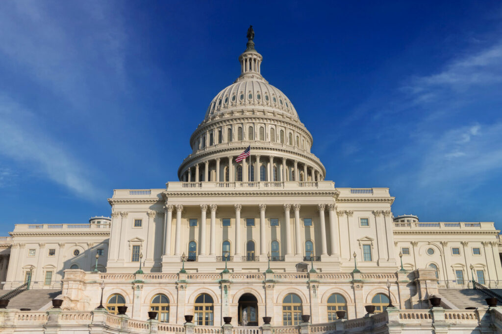 Wide shot of the US Capitol building