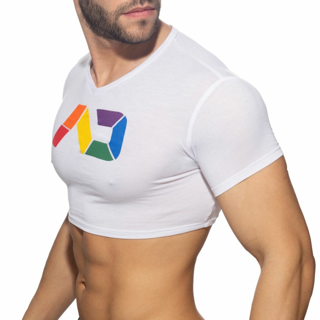 Male model wearing a white cropped shirt