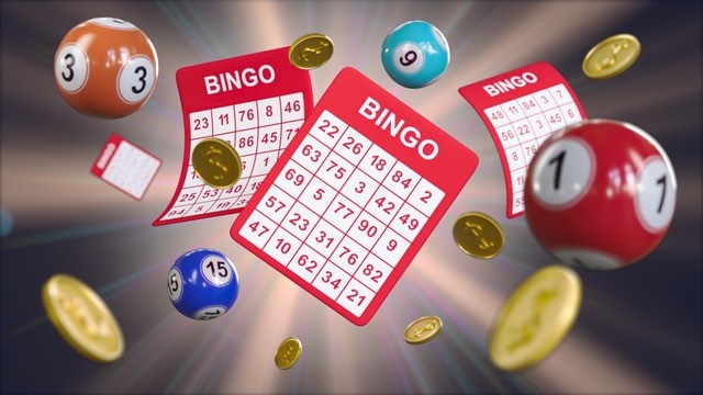 Bingo cards and balls