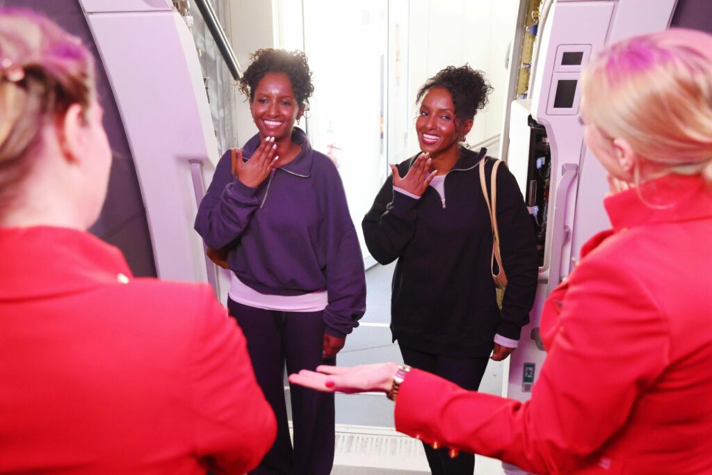 Deaf twin content creators, Hermon and Heroda Berhane, welcomed on board a Virgin Atlantic flight