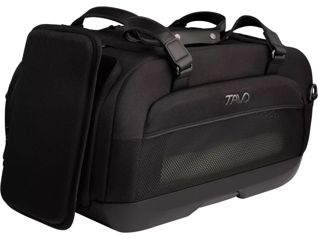 Tavo Dupree pet carrier