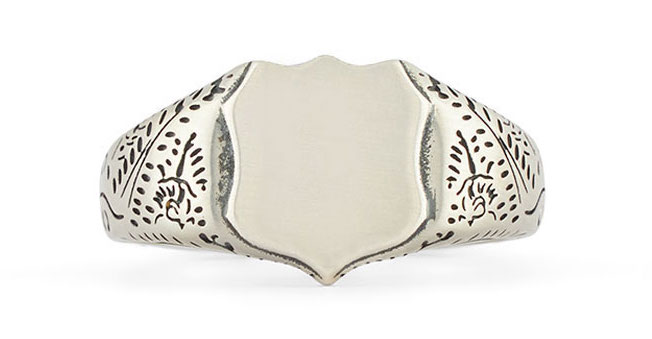 Silver shield ring with engraving detail design on sides 